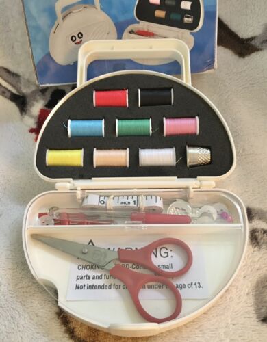 Vintage Nib Sewing Notion Kit Box Travel Size Carry Case 4 1/4 X 5 1/4